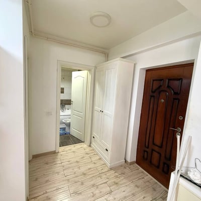 Location d’un appartement spacieux de 2 pièces avec balcon, secteur 6, Chiajna, Bucarest, Roumanie